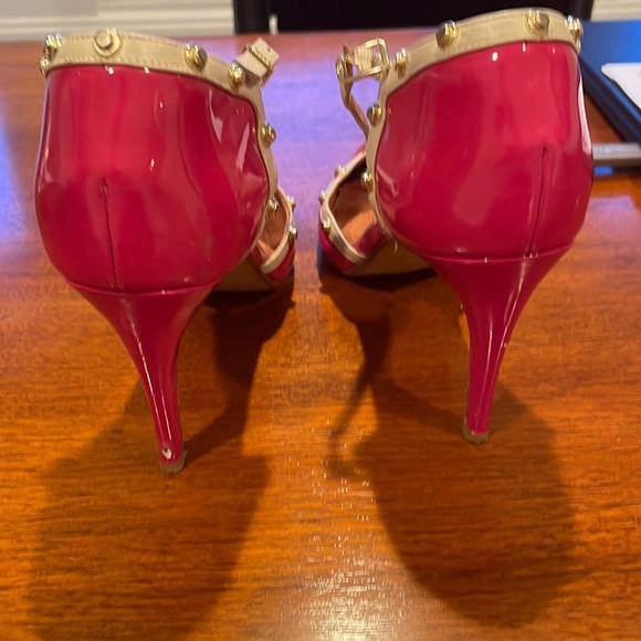 Halogen stud heels in blush (Valentino Rockstud) pink size 10.5 gold studs - Picture 4 of 10